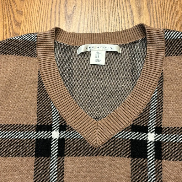 Max Studio V-Neck Sweater. Brown and Black “Burberry” style plaid - Picture 4 of 6